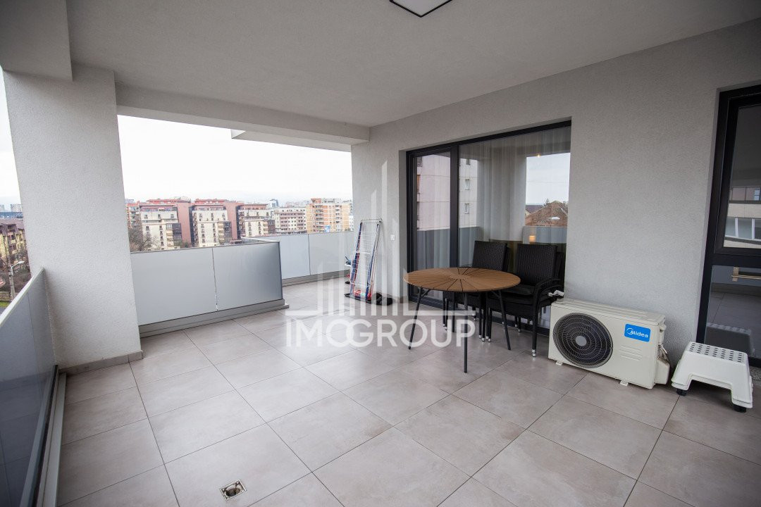 De vanzare apartament 3 camere terasa garaj Iulius Mall