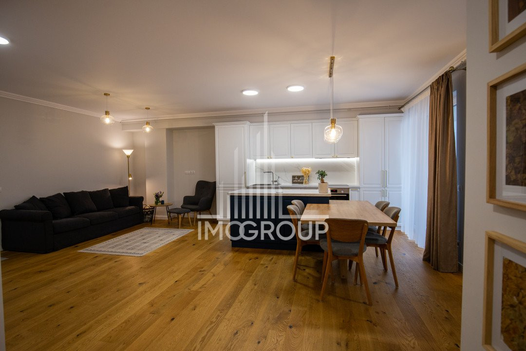 De vanzare apartament 3 camere terasa garaj Iulius Mall