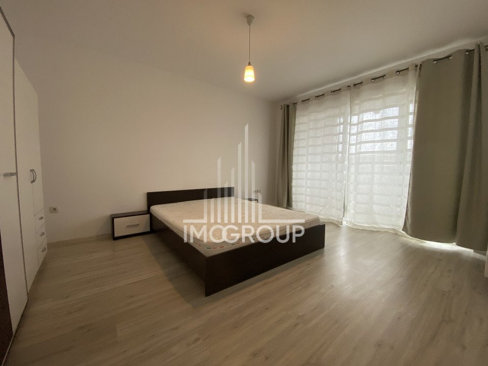 Apartament cu 2 camere si parcare pe strada Eroilor, zona centrala.