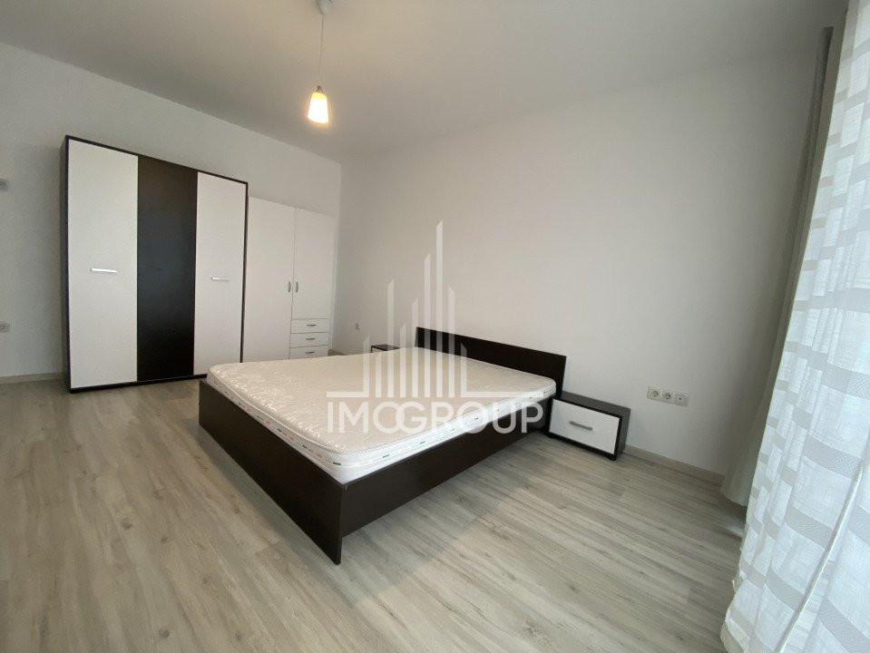 Apartament cu 2 camere si parcare pe strada Eroilor, zona centrala.