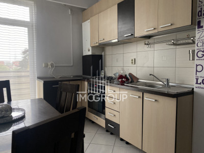 Apartament cu 2 camere, str Cetatii colț cu Avram Iancu