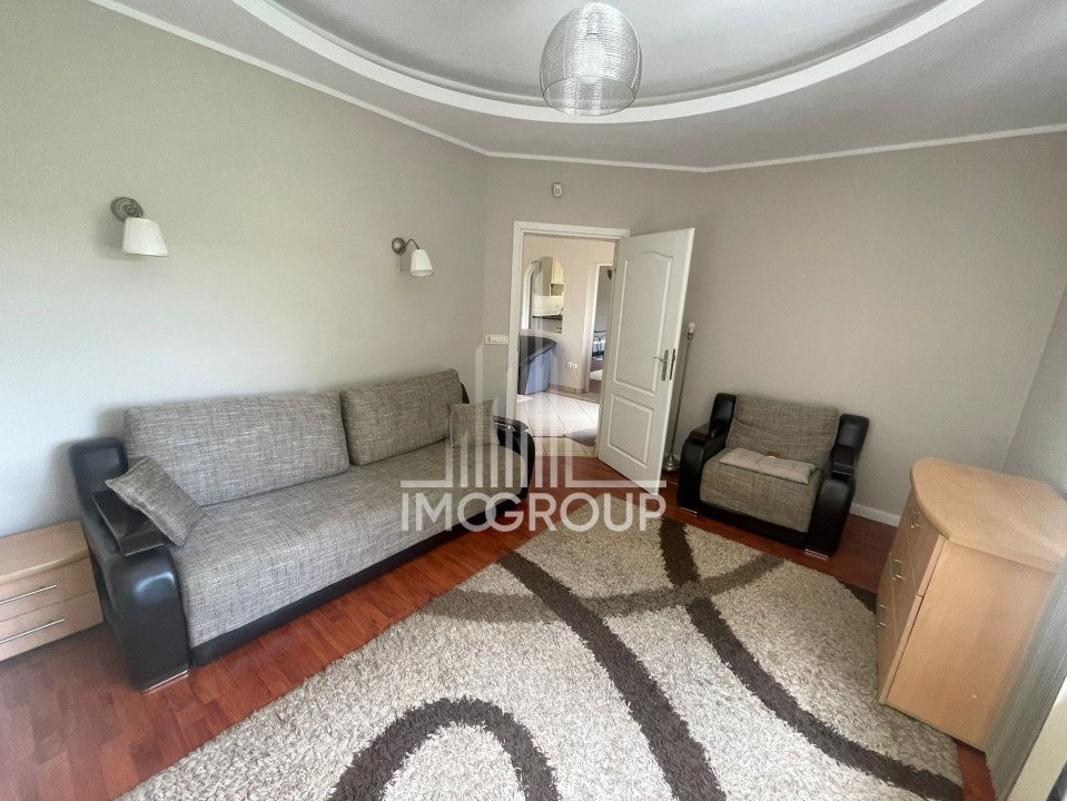 De inchiriat apartament 3 camere gradina terasa la casa