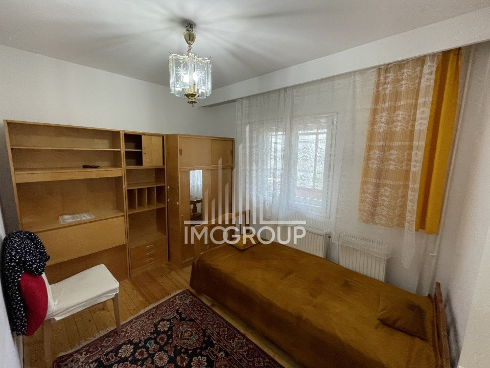 Apartament 4 camere | Decomandat | 2 bai | Manastur | Centrala Proprie 