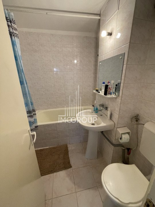 Apartament 4 camere | Decomandat | 2 bai | Manastur | Centrala Proprie 