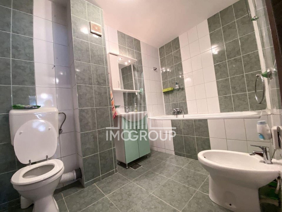 Apartament cu 2 camere separate, zona Florilor, cu parcare.