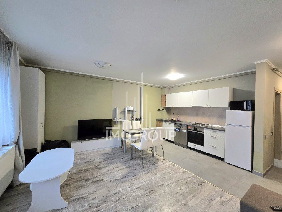 Vand apartament 2 camere si garaj in Buna Ziua 