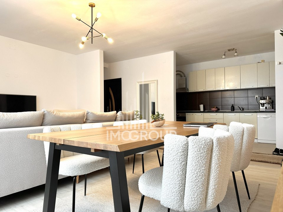 0%Comision. Apartament spatios cu 3 camere in zona centrala, str. Eroilor.