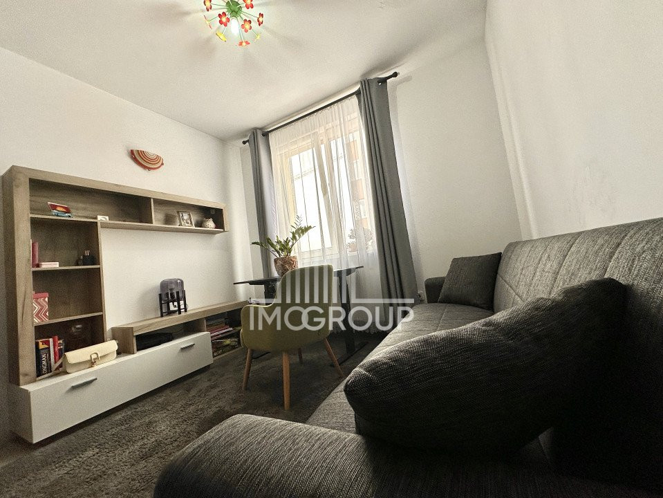 0%Comision. Apartament spatios cu 3 camere in zona centrala, str. Eroilor.