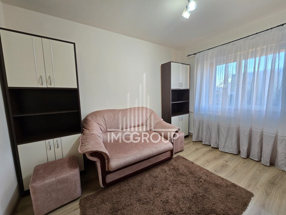Inchiriez garsoniera str Dambovitei 