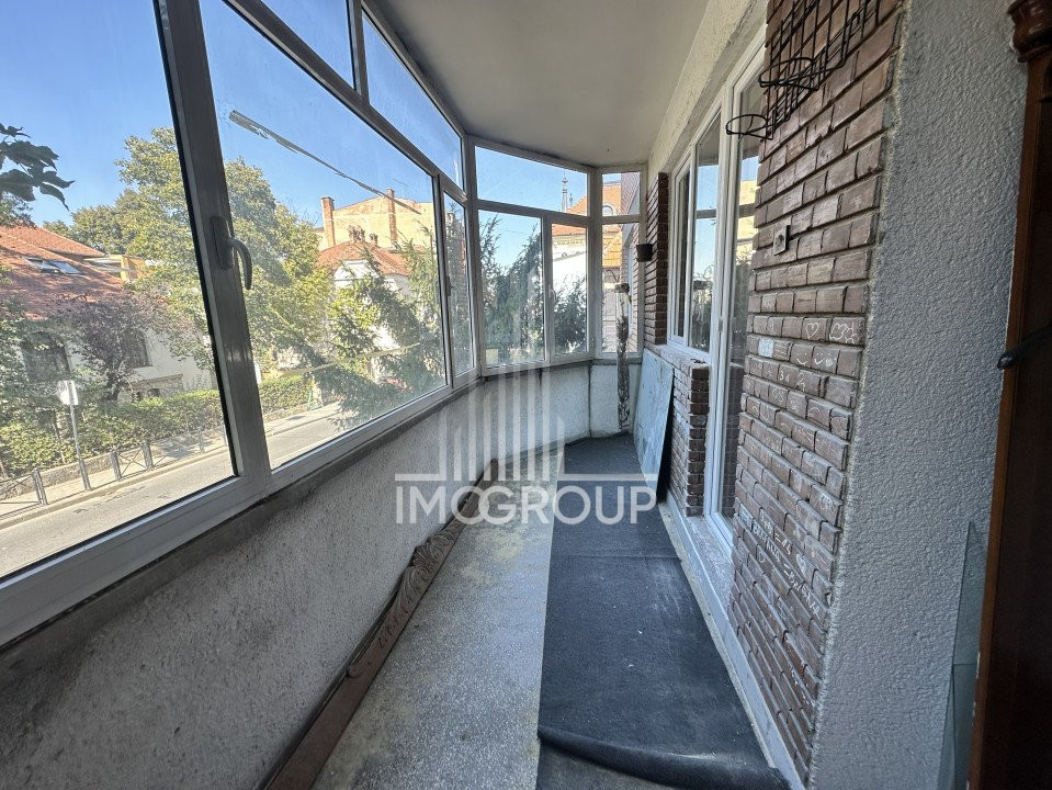 Apartament cu 3 dormitoare | 2 băi | Etaj 1 | Ultracentral | Zona UMF