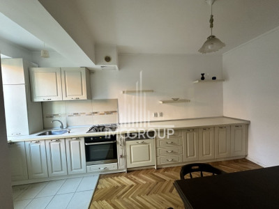 Apartament cu 3 dormitoare | 2 băi | Etaj 1 | Ultracentral | Zona UMF