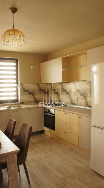 Inchiriez apartament 3 camere, 78mp, cu parcare, zona linistita