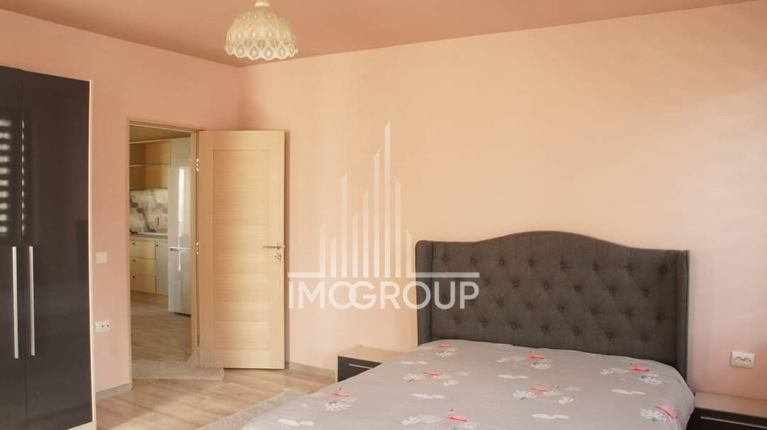 Inchiriez apartament 3 camere, 78mp, cu parcare, zona linistita