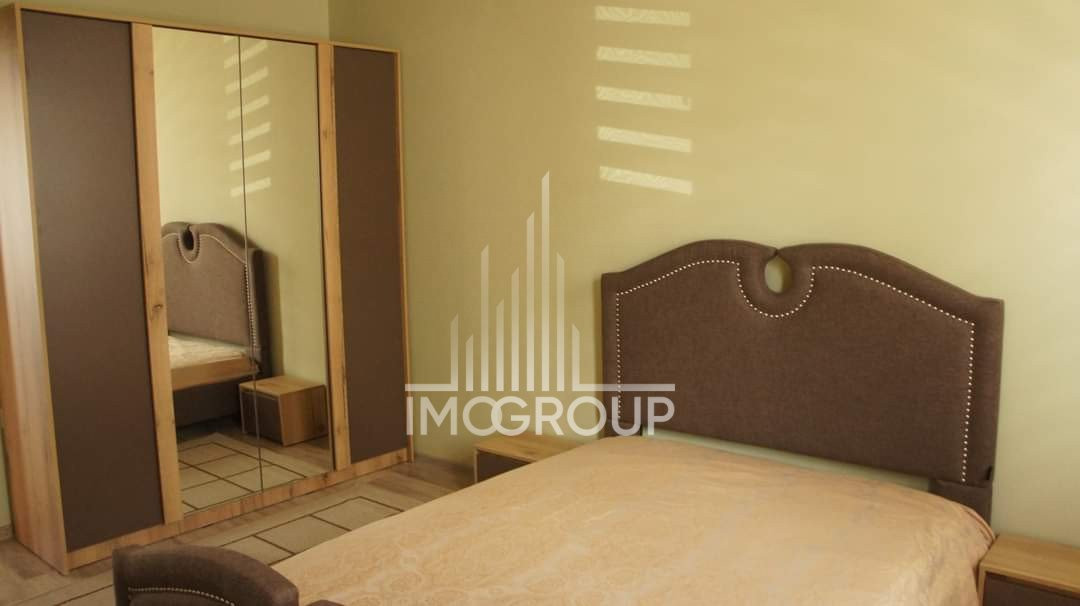 Inchiriez apartament 3 camere, 78mp, cu parcare, zona linistita