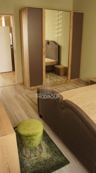 Inchiriez apartament 3 camere, 78mp, cu parcare, zona linistita