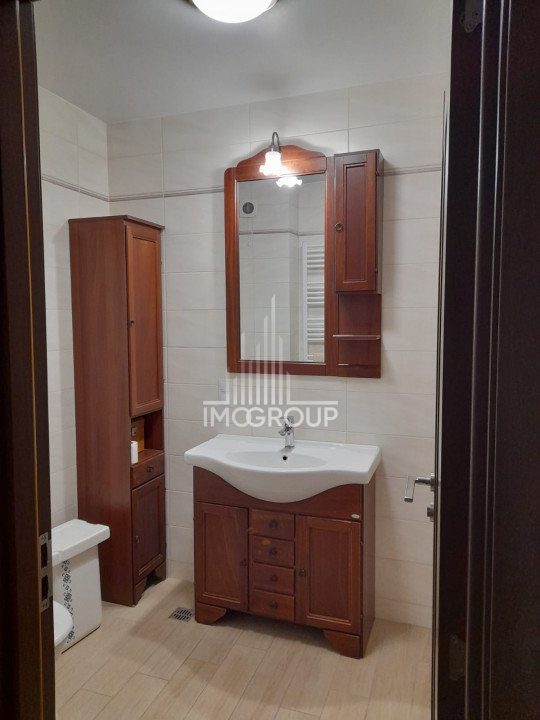 Apartament de vanzare 2 camere, decomandate, garaj - Europa