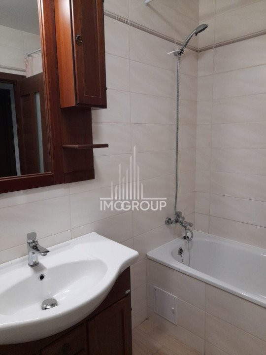 Apartament de vanzare 2 camere, decomandate, garaj - Europa