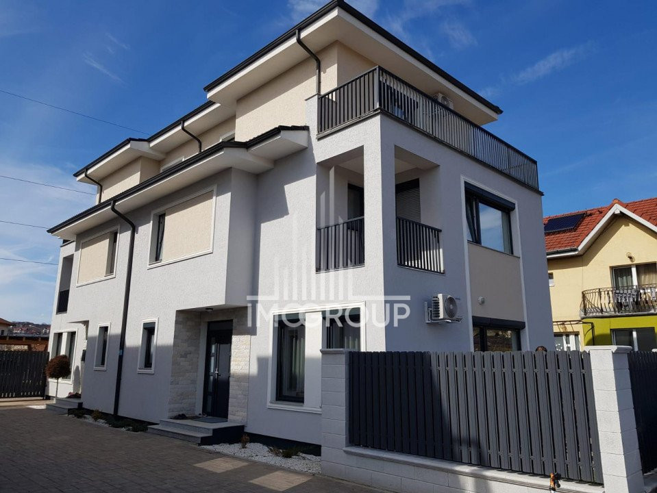 Casa tip duplex 4 camere de inchiriat, curte, Borhanci, zona TCI