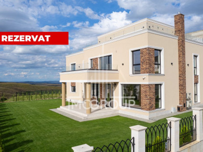 De vanzare casa premium Borhanci ultrafinisata curte