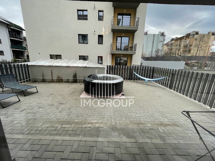 De inchiriat apartament 2 camere Iulius Mall parcare terasa 40 mp