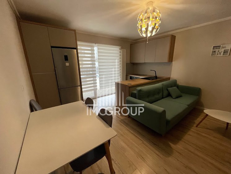 De inchiriat apartament 2 camere Iulius Mall parcare terasa 40 mp