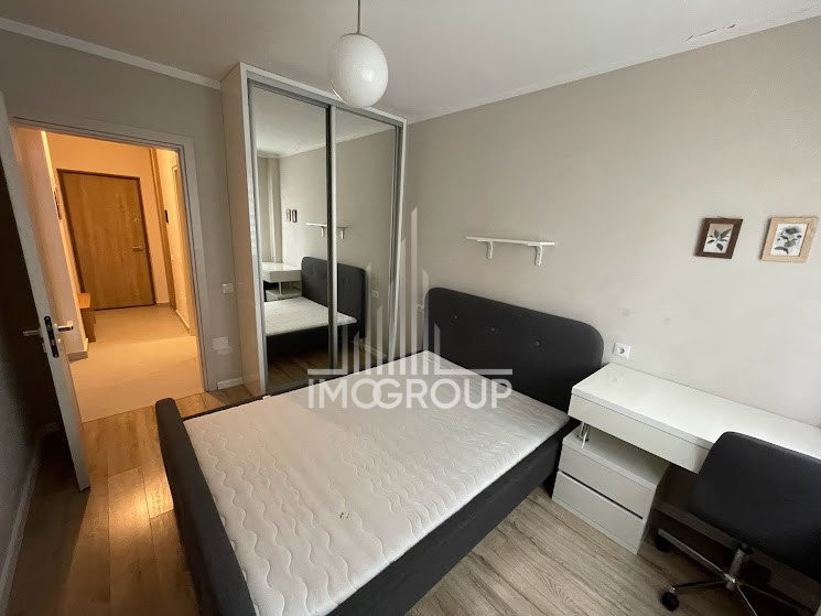 De inchiriat apartament 2 camere Iulius Mall parcare terasa 40 mp