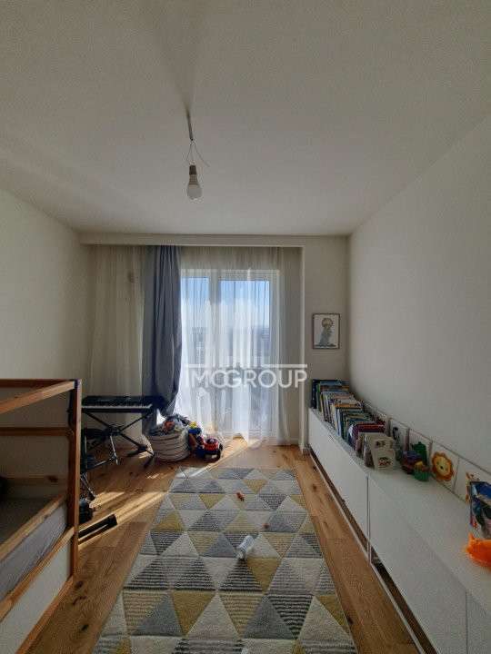 De vanzare apartament 3 camere Zorilor garaj
