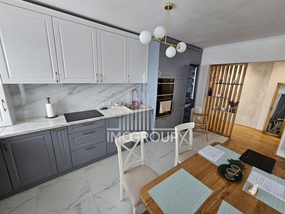 0% De vanzare apartament 3 camere Manastur