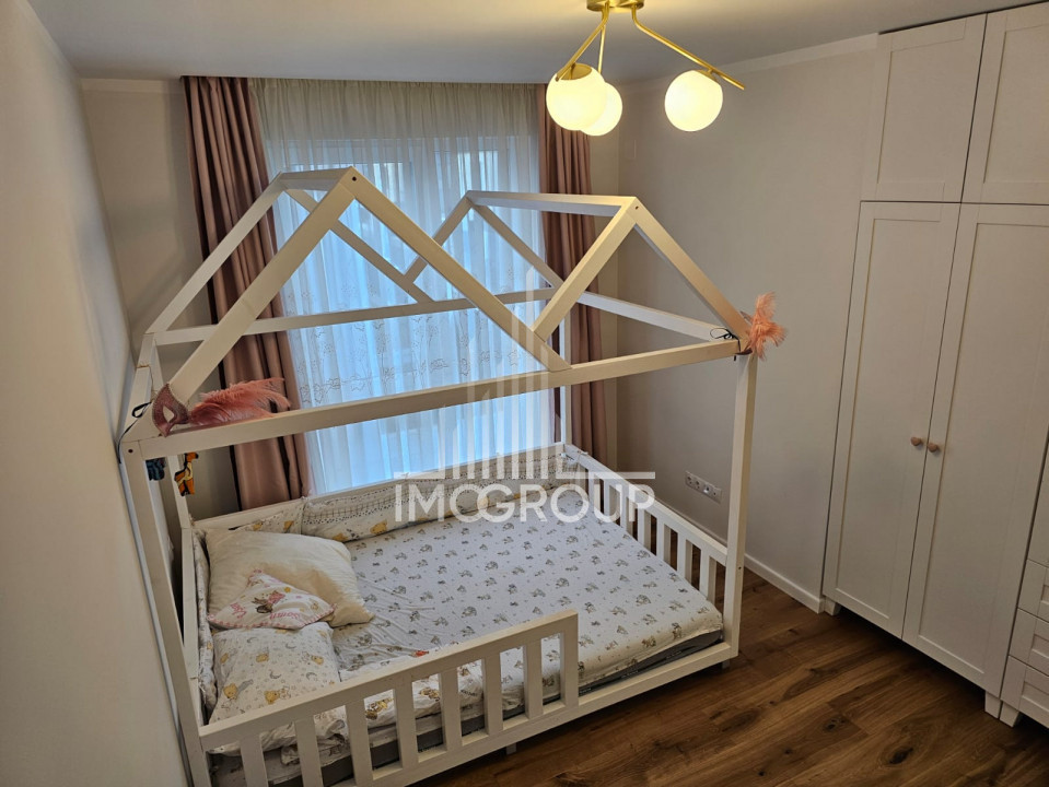 Apartament 3 camere si 2 bai de vanzare in Borhanci + garaj