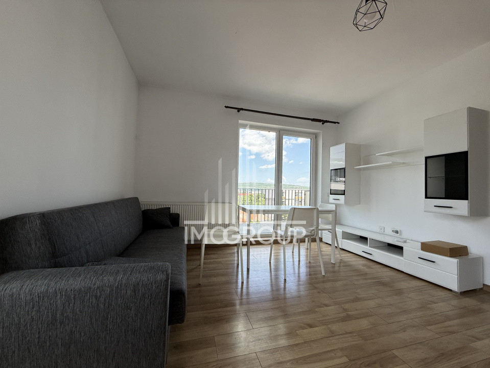 Apartament cu 3 camere | zona Semicentrală | Parcare subterană | 2 băi | Terasă 
