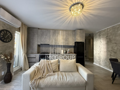 Apartament cu 3 camere | zona Semicentrală | Terasă 30 mp 