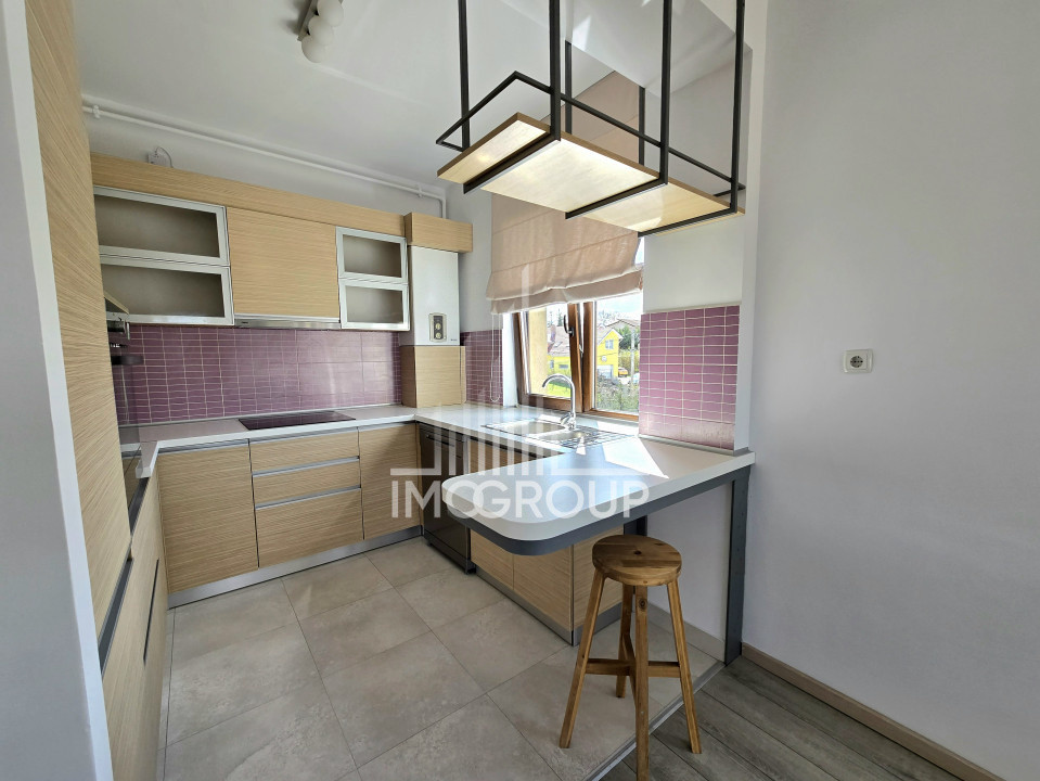 Apartament cu 3 camere de inchiriat, 2 bai, garaj, pet friendly