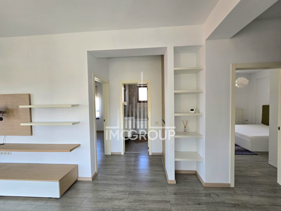 Apartament cu 3 camere de inchiriat, 2 bai, garaj, pet friendly