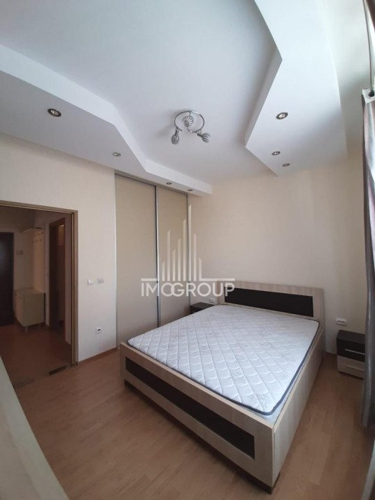 Apartament cu 2 camere decomandate de inchiriat str Urusagului, parcare