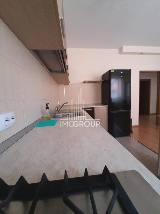 Apartament cu 2 camere decomandate de inchiriat str Urusagului, parcare