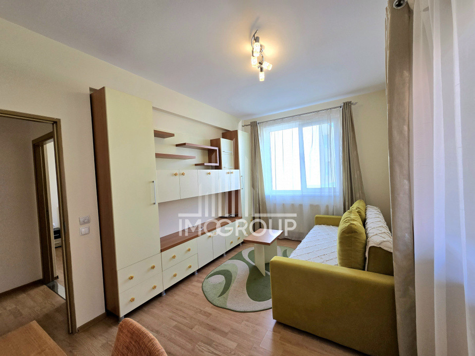 Apartament cu 2 cam decomandate de inchiriat str Urusagului, parcare
