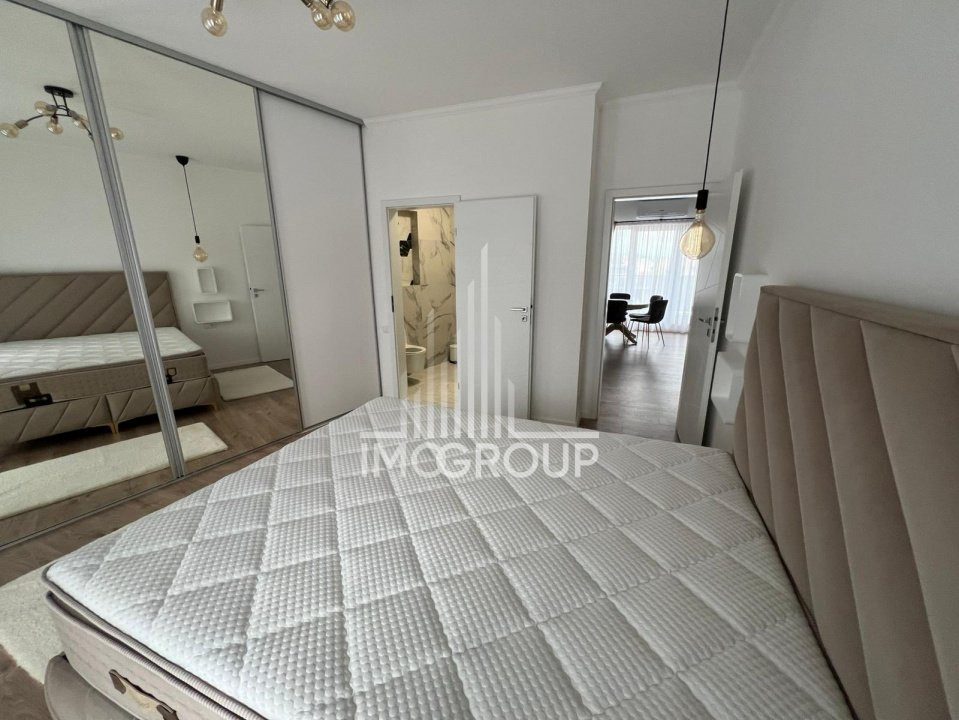 Apartament de vanzare  3 camere terase garaj