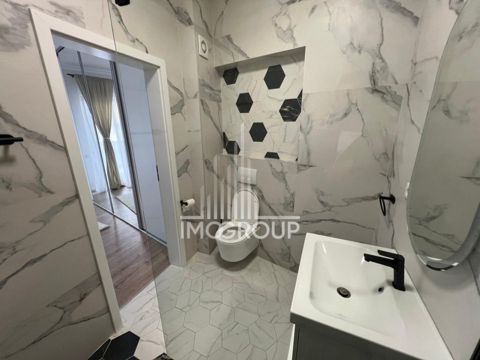 Apartament de vanzare  3 camere terase garaj