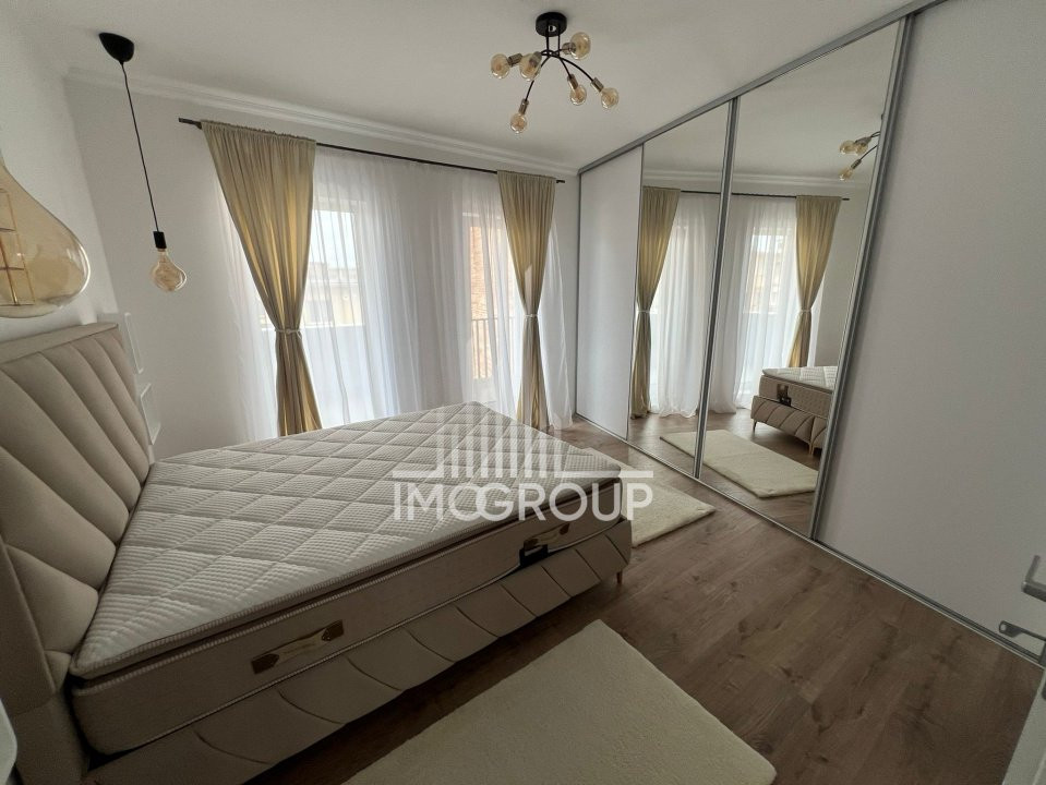 Apartament de vanzare  3 camere terase garaj