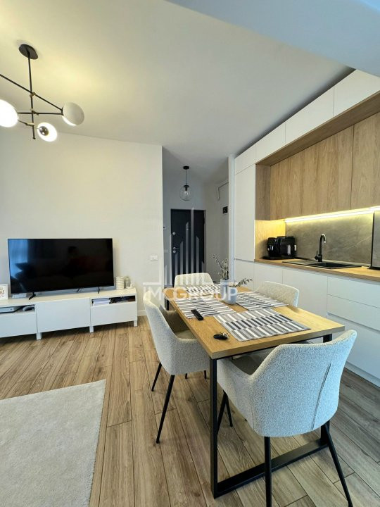 Apartament modern 2 cam de vanzare cu garaj, zona Semicentrala, Anton Pann 