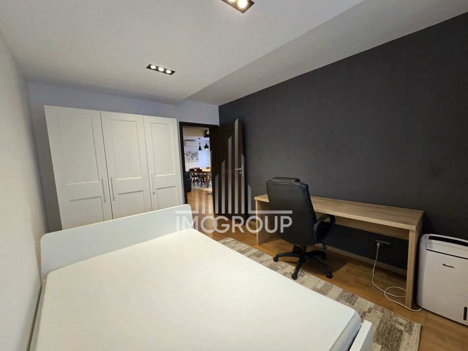 Apartament modern 3 cam de inchiriat 72 mp, 2 băi, 2 parcari - zona Europa