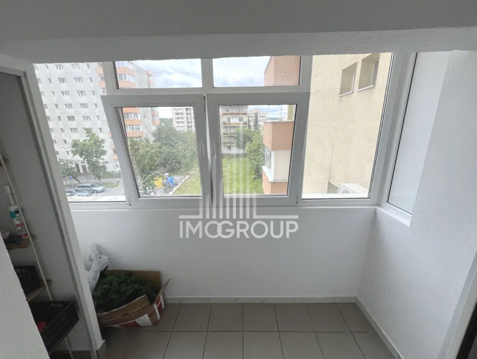 Inchiriez apartament 3 cam decomandate, pacare, str Ion Mester