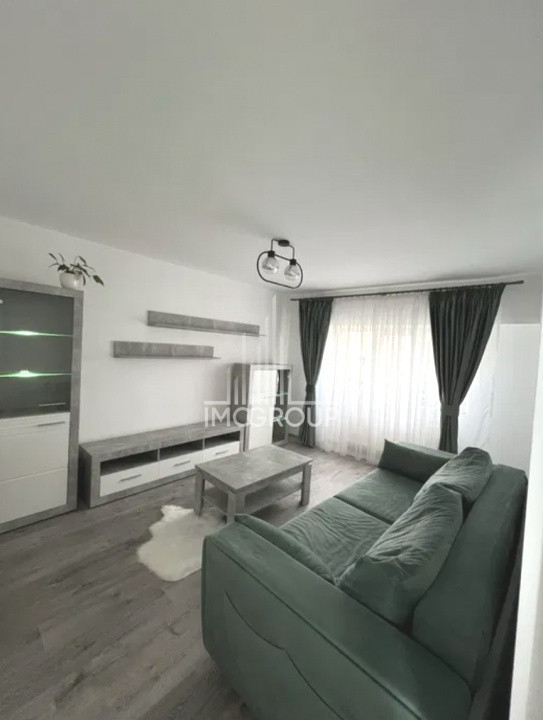 Inchiriez apartament 3 cam decomandate, pacare, str Ion Mester