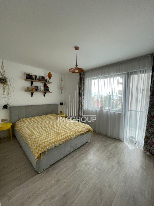 Vanzare apartament spațios și luminos 3 camere ,74 mp, 2 balcoane, garaj, boxa