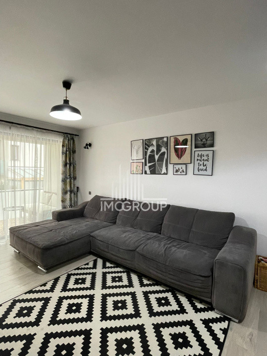 Vanzare apartament spațios și luminos 3 camere ,74 mp, 2 balcoane, garaj, boxa