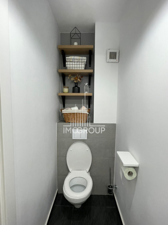 Vanzare apartament spațios și luminos 3 camere ,74 mp, 2 balcoane, garaj, boxa