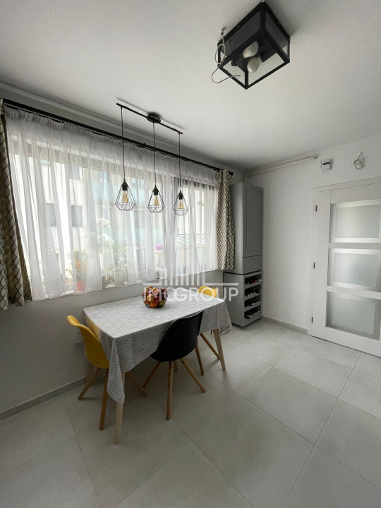 Vanzare apartament spațios și luminos 3 camere ,74 mp, 2 balcoane, garaj, boxa