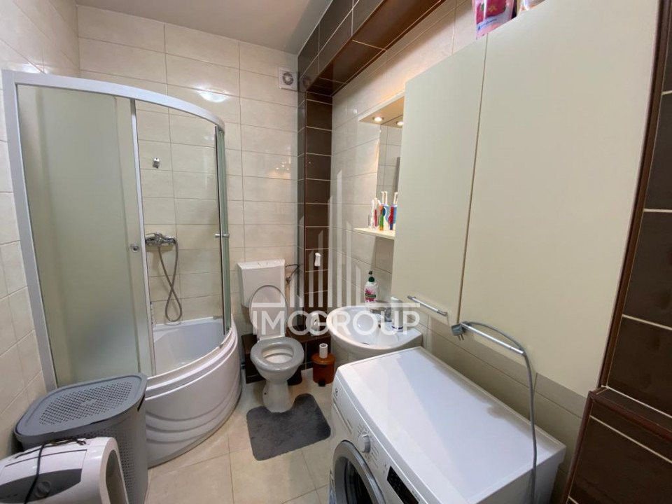 De inchiriat 2 camere demisol Iulius Mall  3 luni