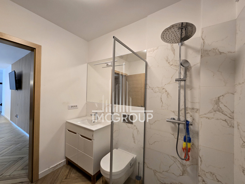 Vanzare apartament 2 camere zona Semicentrala cu garaj