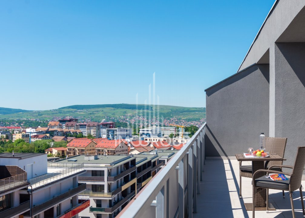 Apartament tip penthouse lux 3 camere cu panorama si terasa de inchiriat